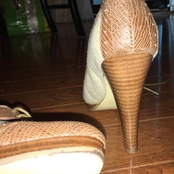 Steve Madden Reilly Oxford Heels Size 6 - Picture 3 of 3
